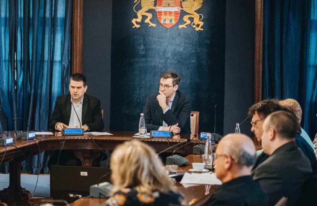 BKV és Arriva béremelés összehasonlítása Budapesten 2026-ban