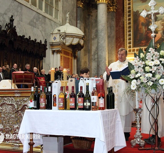 Szent János napja borszentelés – a bor megáldása december 27-én
